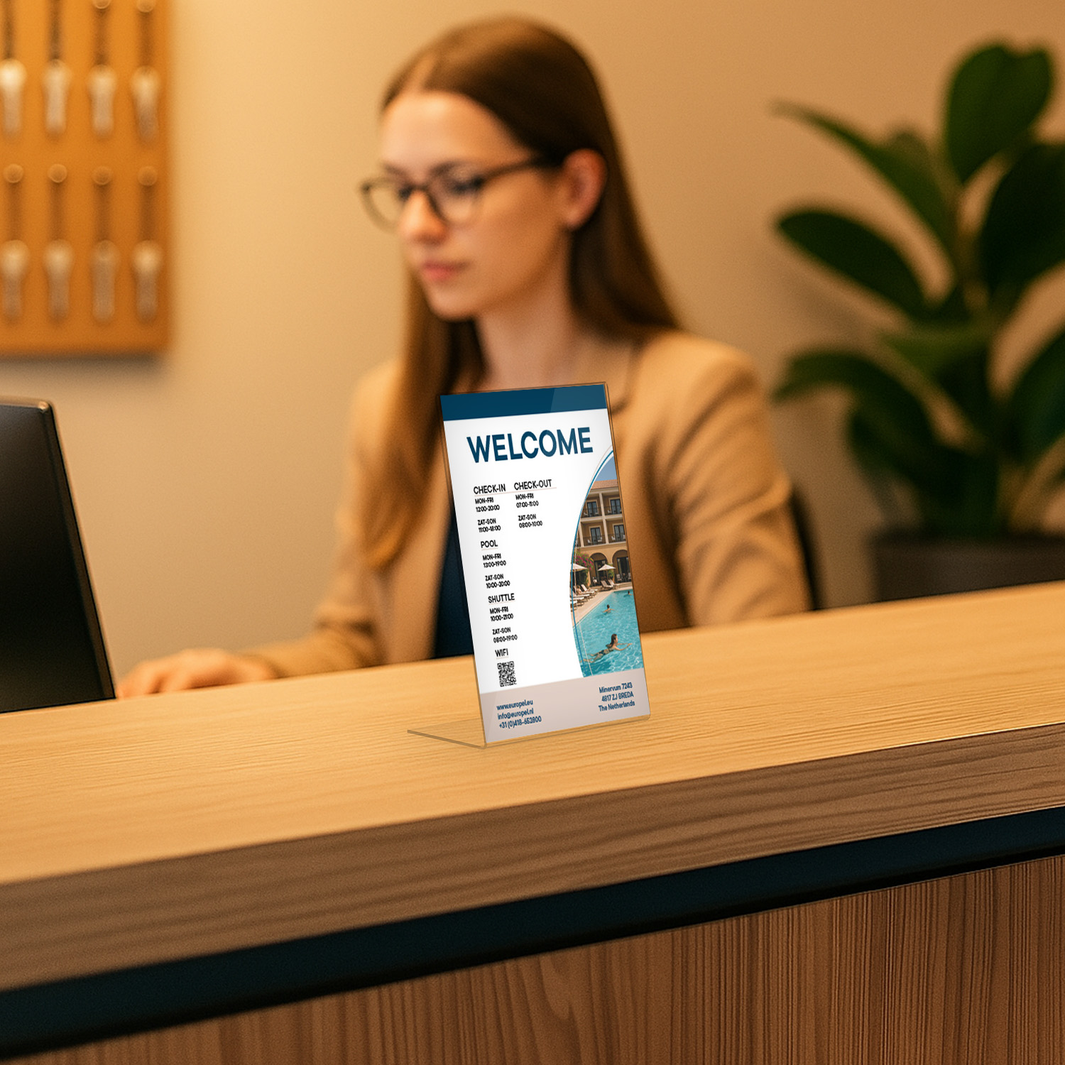 Europel Porte-Cartes Budget L-Stand A6 1,5 mm Vertical Acrylique – Lot de 10