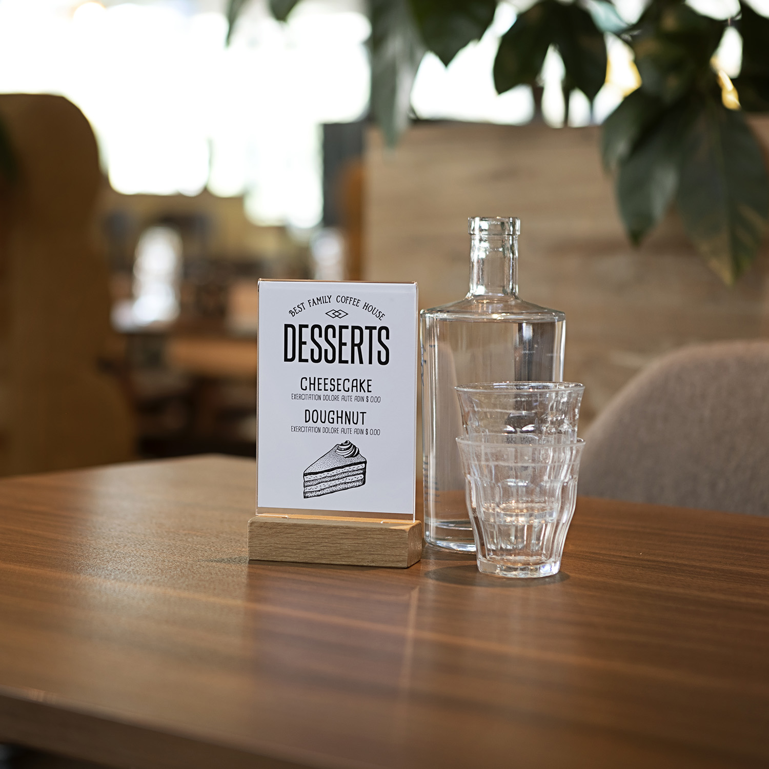 Europel Présentoir de Table A6 Portrait Acrylique Pied en Bois